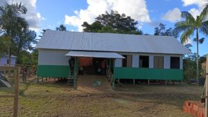 Educação do Acre avança com manutenção de escola indígena em Porto Walter