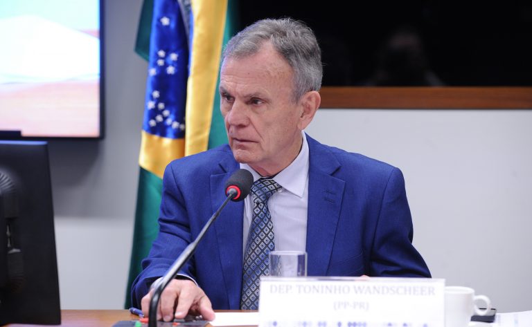 comissao-aprova-suspensao-de-regra-sobre-uso-de-ferrovias-por-diferentes-empresas