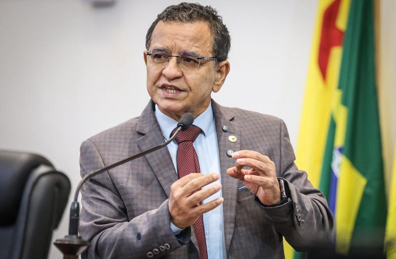 luiz-gonzaga-destaca-acordos-internacionais-e-defende-retomada-de-voos-entre-acre-e-peru