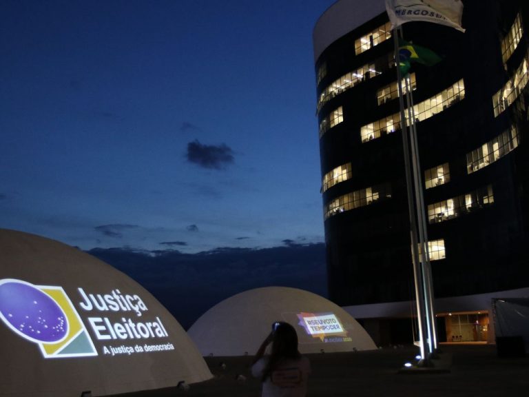 comissao-debate-impacto-de-resolucoes-do-tse-nas-eleicoes-de-2026-para-o-setor-de-comunicacoes