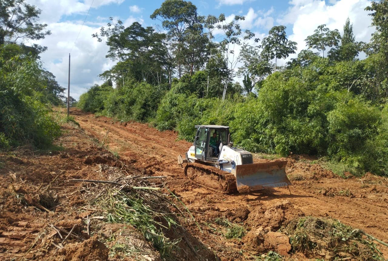 governo-do-acre-leva-melhorias-de-acesso-ao-ramal-do-macapa,-na-transacreana