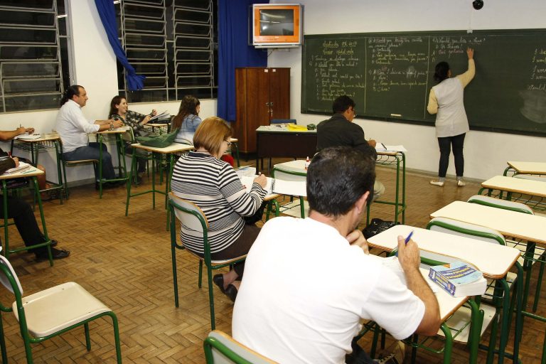 comissao-debate-politicas-publicas-de-educacao-de-jovens-e-adultos;-participe