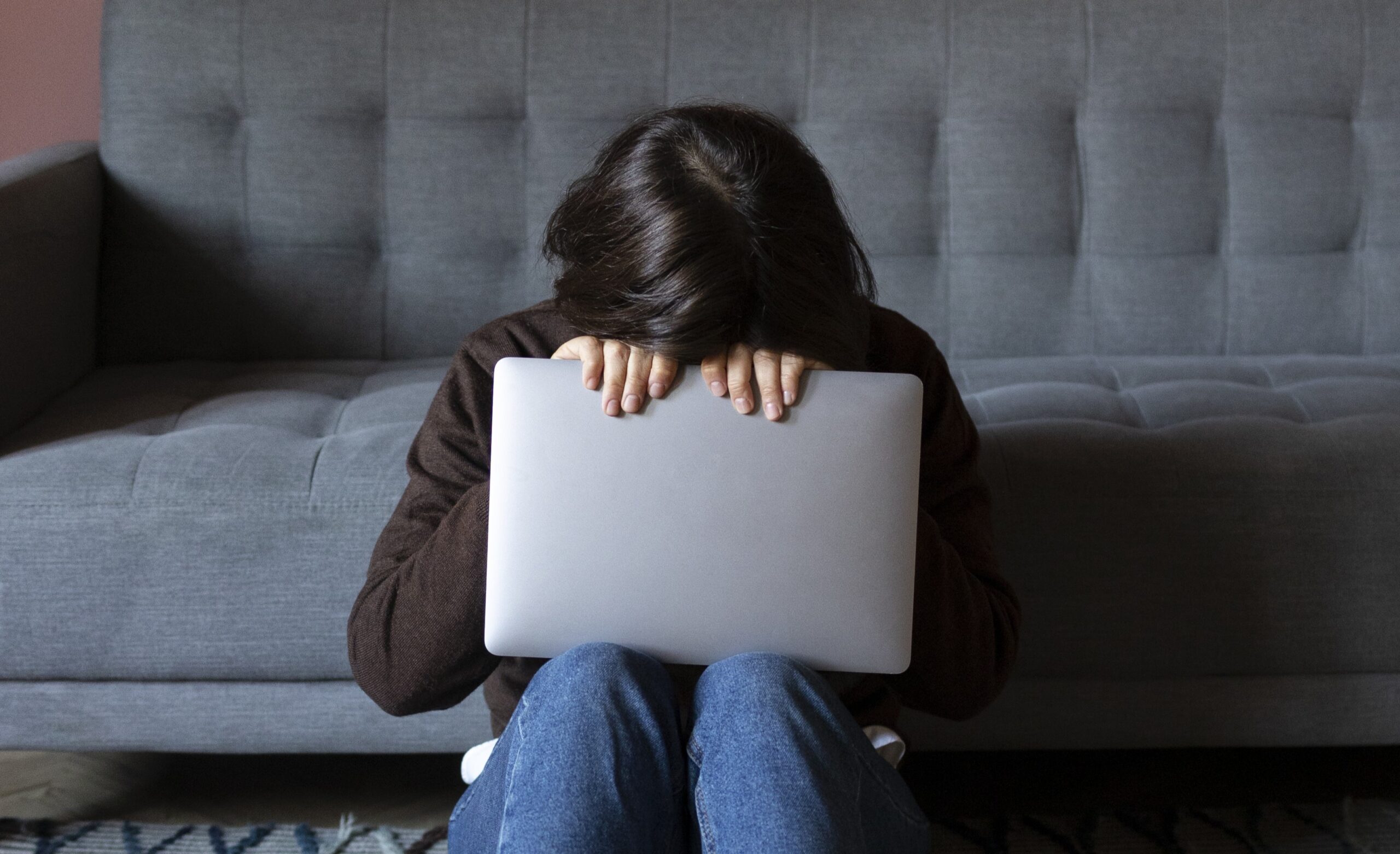 mais-de-10-milhoes-de-criancas-em-paises-de-baixa-e-media-renda-ja-sofreram-abuso-sexual-na-internet