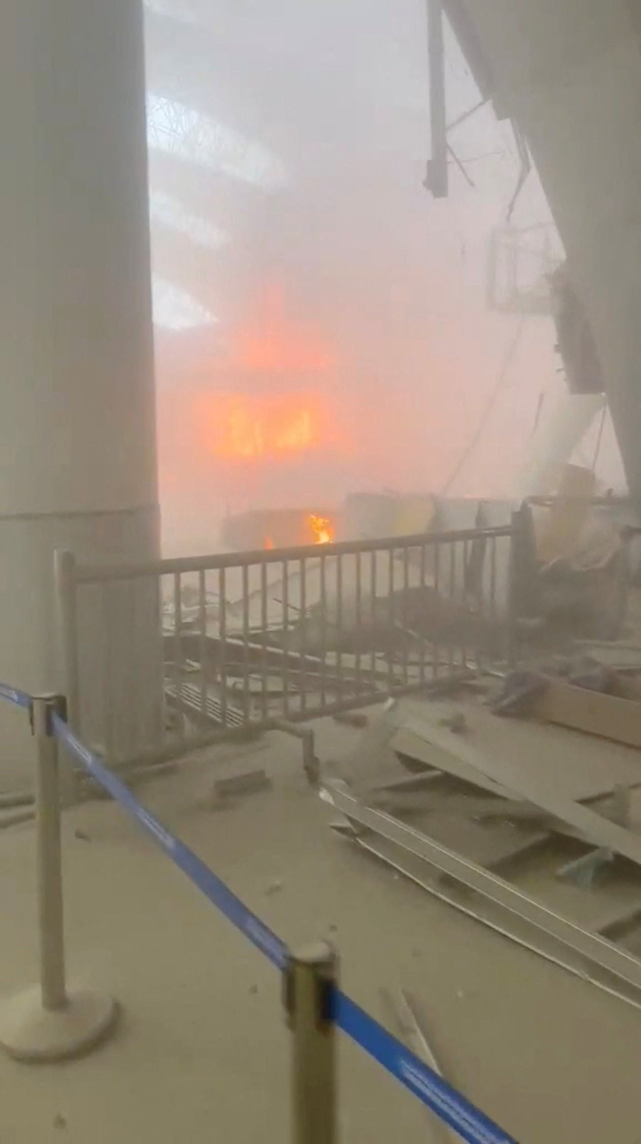 video-mostra-aeroporto-do-kuwait-destruido-apos-ataque-do-ira;-veja