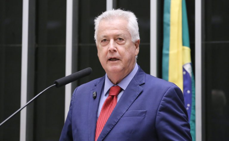comissao-debate-aperfeicoamento-das-politicas-publicas-voltadas-para-doencas-raras;-participe
