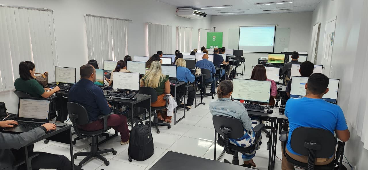 Administração promove diversas capacitações para servidores estaduais