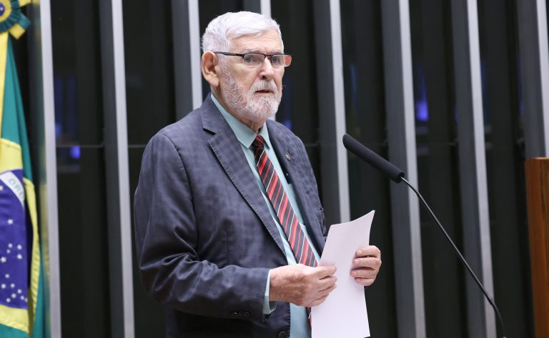 comissao-de-constituicao-e-justica-aprova-projeto-que-aumenta-penas-para-ameacas-feitas-por-pix