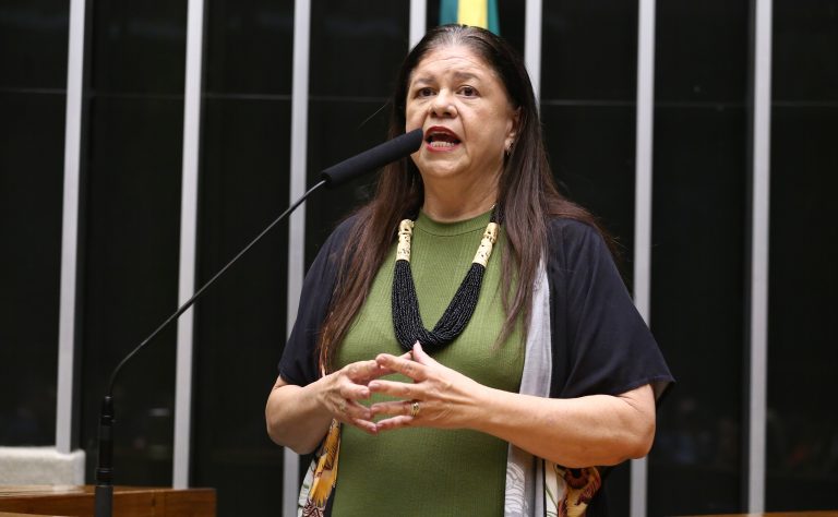 lei-amplia-para-12-meses-prazo-para-denuncia-de-violencia-domestica