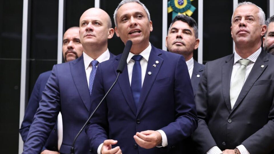 deputado-da-oposicao-cobra-governo-lula-apos-disparada-de-recuperacoes-judiciais-no-agro
