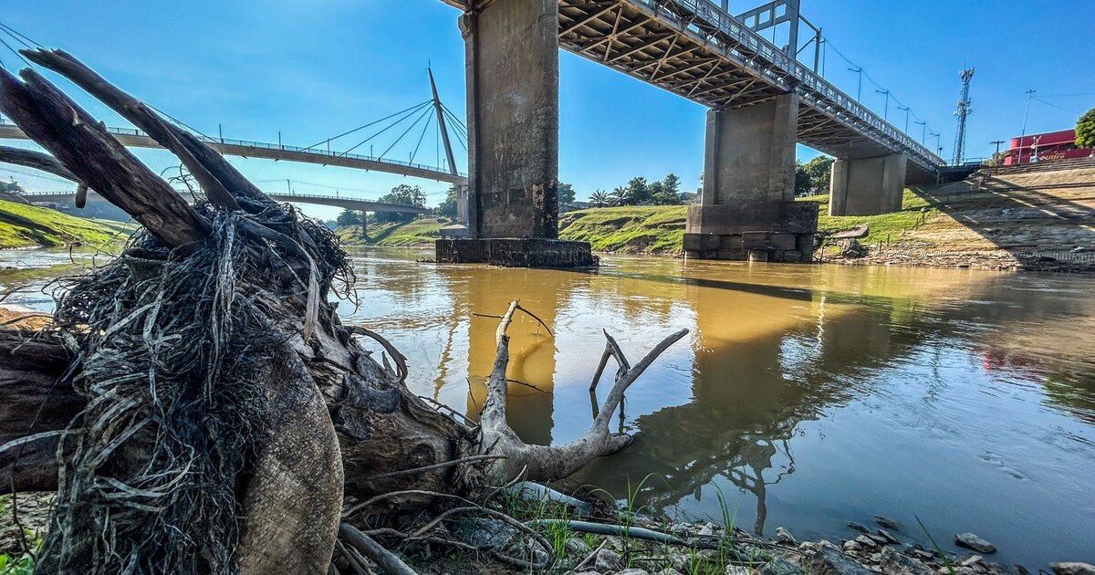 Rio Acre durante período de estiagem em Rio Branco