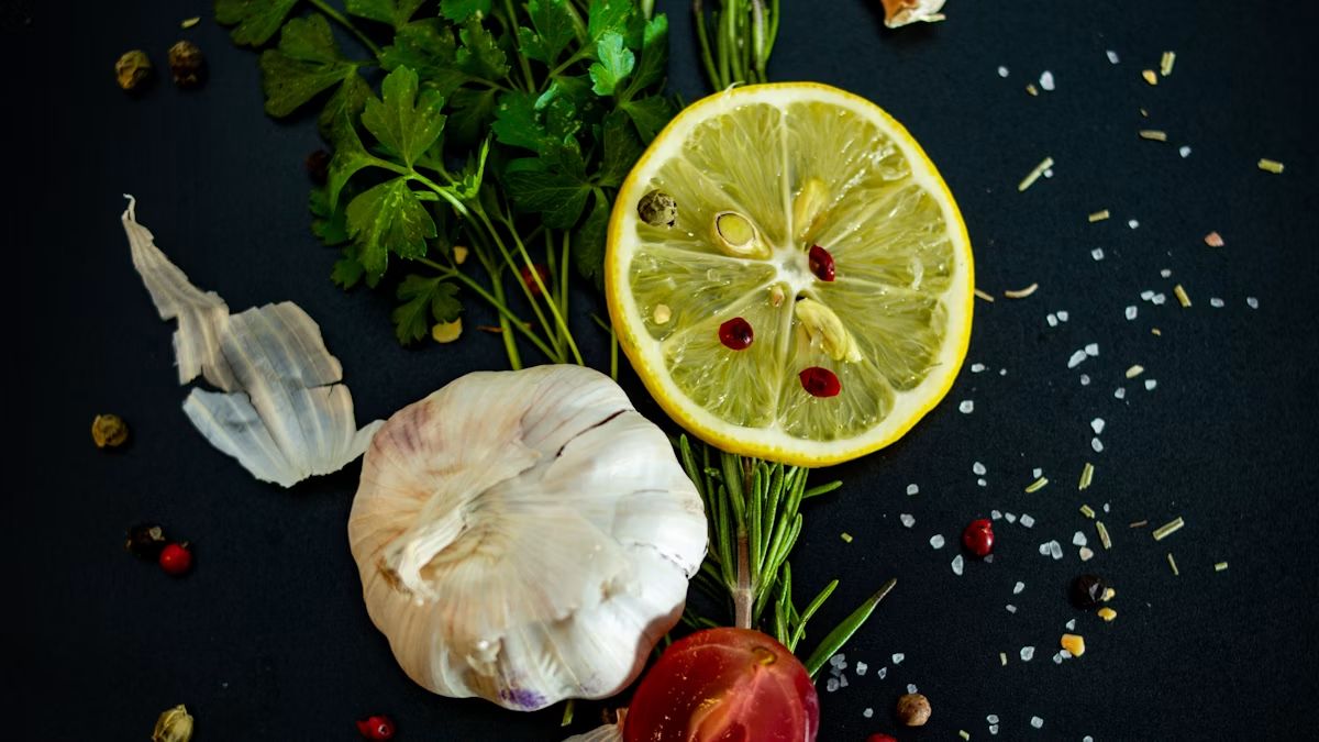 Quer reduzir o sal? Ervas, cítricos e alho ajudam a manter o sabor