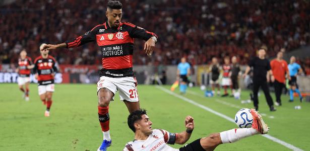 Flamengo cai nos pênaltis para o Estudiantes e está fora da Libertadores
