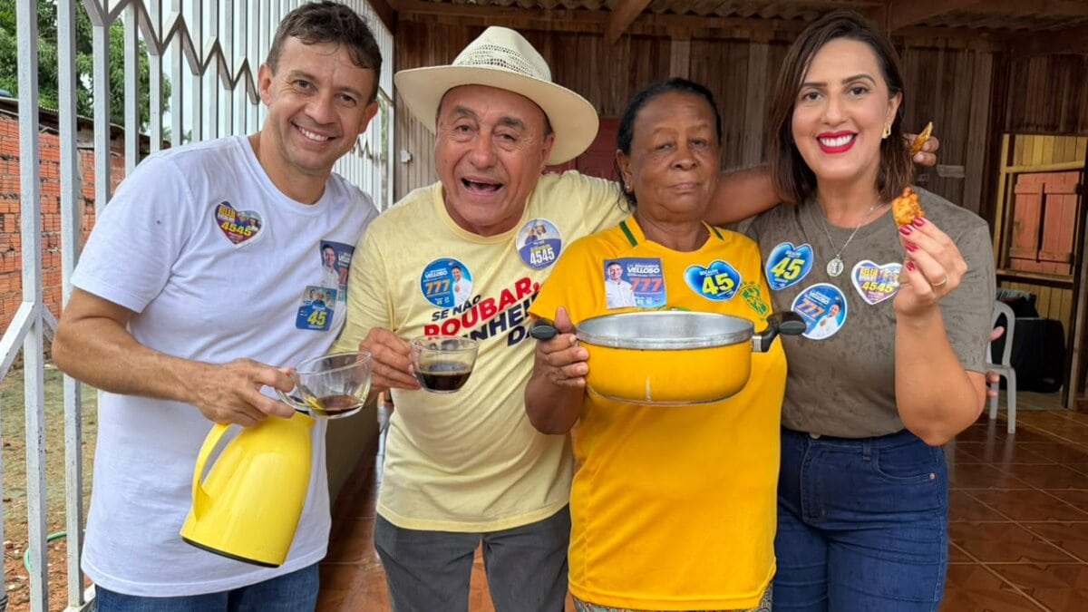 Bocalom visita a Cidade Nova ao lado de Eduardo Velloso